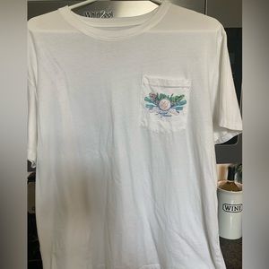 Tee shirt